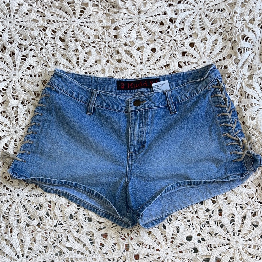 Vintage 90s Y2K Mudd Yo! Med Wash Mid Rise Lace Up Sides Denim Shorts size 11